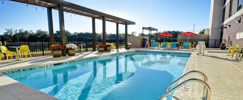 Home2 Suites By Hilton Lagrange Exterior photo